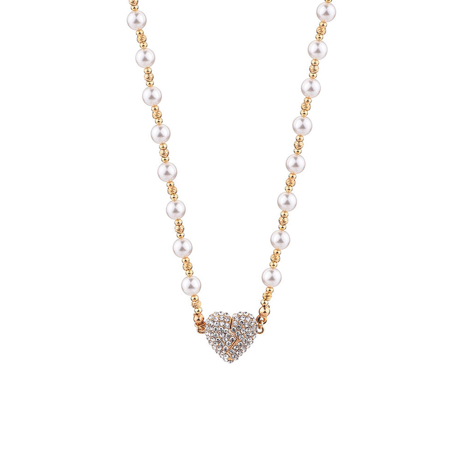 High-grade Diamond-encrusted Heart-shaped Pendant Necklace