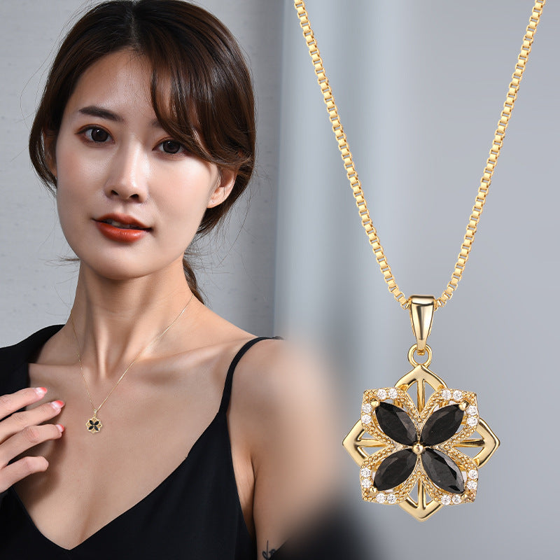 Rotatable Zircon Four-leaf Clover Pendant Necklace