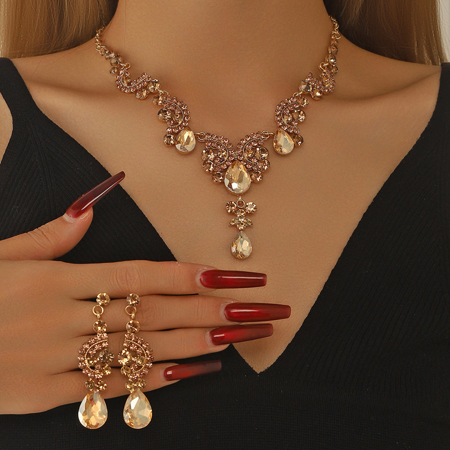 Elegant Rhinestone Necklace Set for Bridal Photography