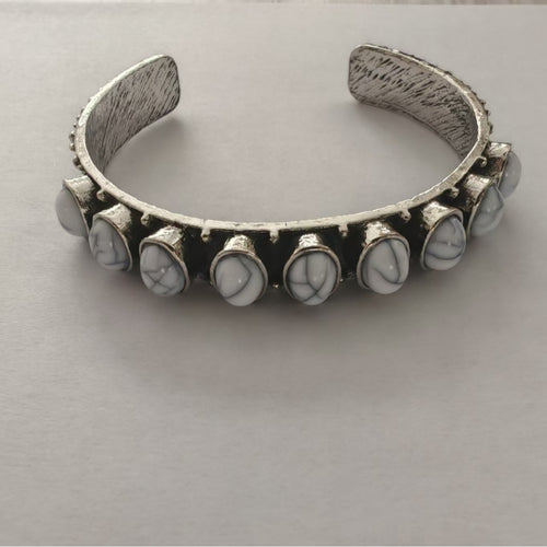 Vintage Oxidized Silver Cuff Bracelet with Red Vein Stone