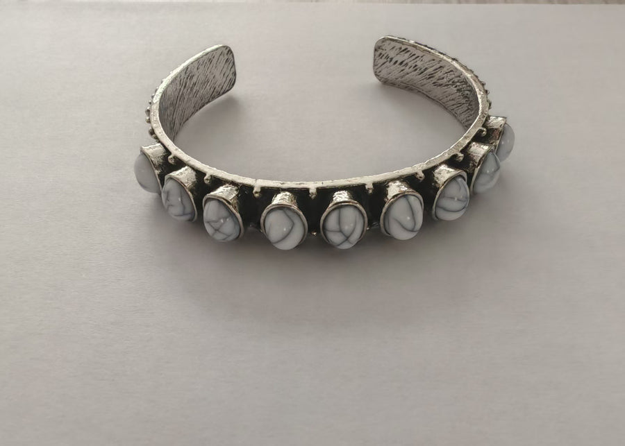 Vintage Oxidized Silver Cuff Bracelet with Red Vein Stone
