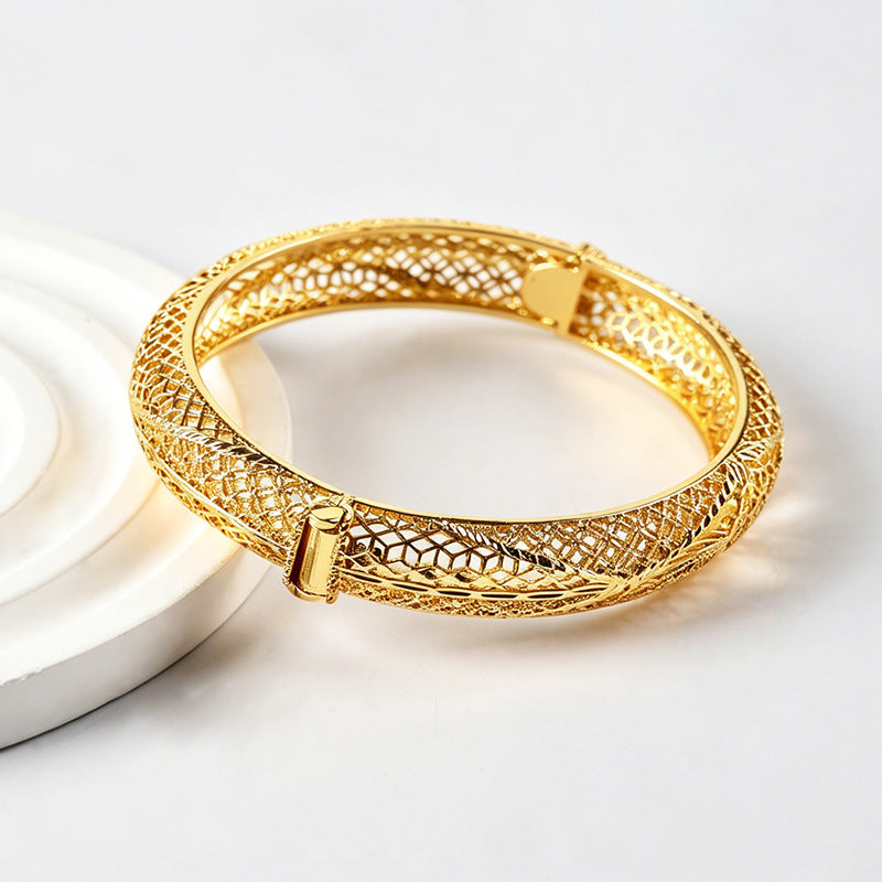 Cross-Border Gold-Plated Bracelet - Retro Four-Leaf Clasp