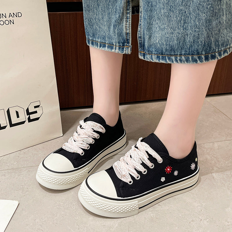 Trendy Embroidered Canvas Shoes - Versatile Casual Sneakers