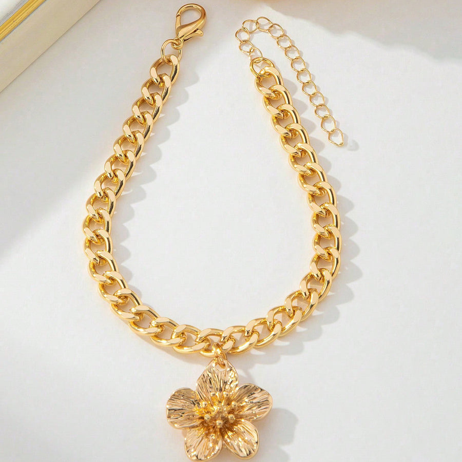 Fashionable and Elegant Golden Flower Anklet for Women
