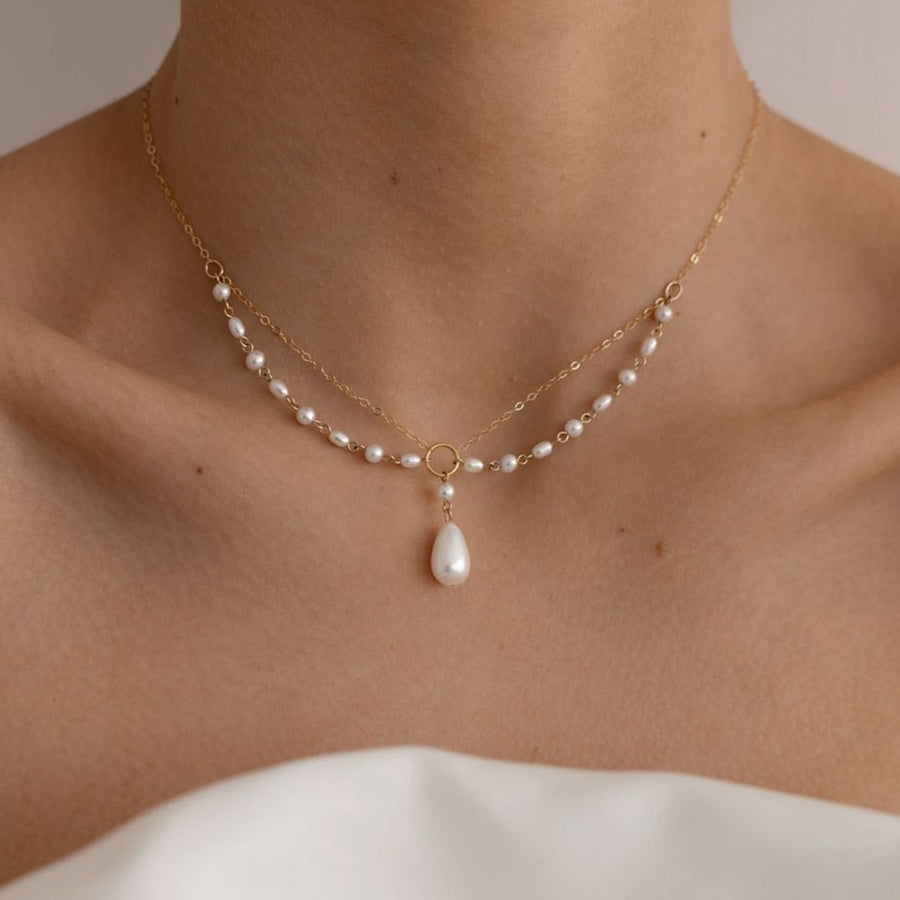 French-style Vintage Teardrop Pendant Choker - Understated Luxury