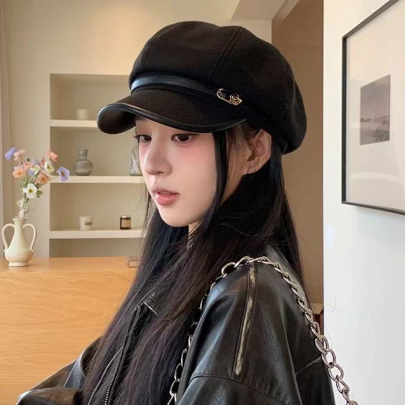Japanese-style Retro Artistic Black Cap Beret for Women