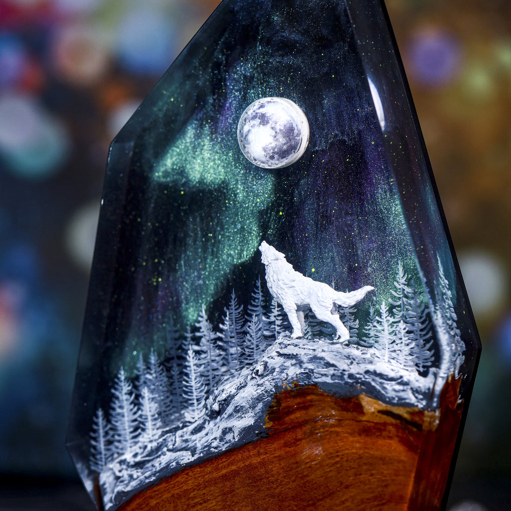 Northern Lights Snow Wolf Lamp - Creative Mood Lamp Design