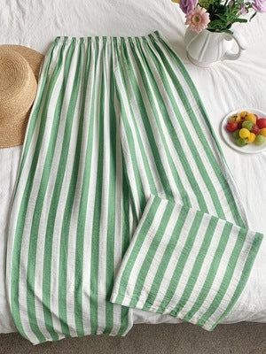 Red and White Striped Wide-Leg Pants for Casual Wear