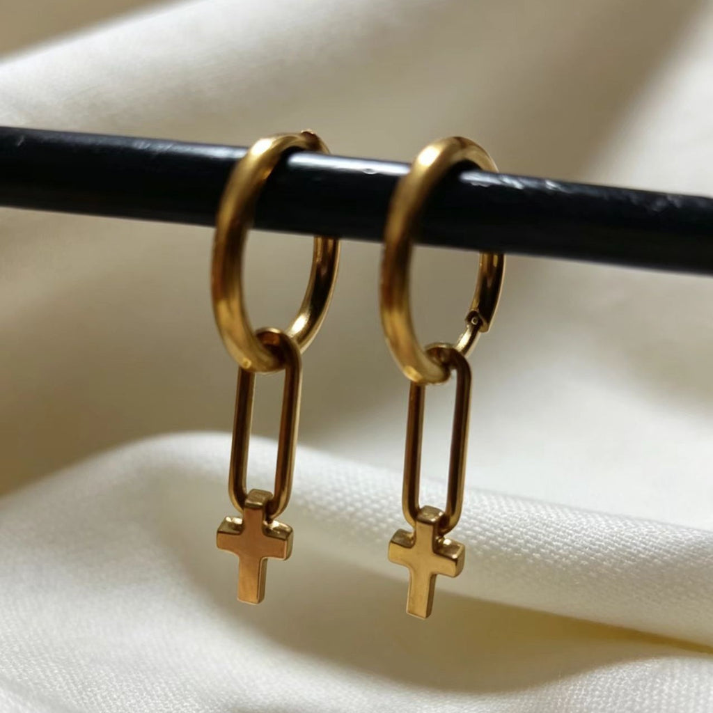 Fashionable and Minimalist Cross Earrings for Everyday Wear