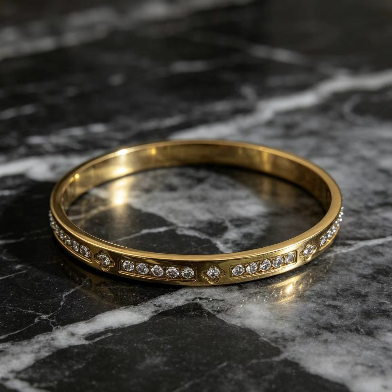 Light-luxury Diamond-studded Bracelet for Women