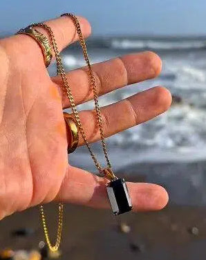 Stylish Titanium Steel Geometric Black Zircon Necklace