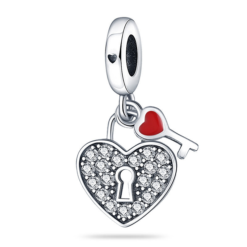 Retro Heart Lock Key Pendant Accessory for Unique Style