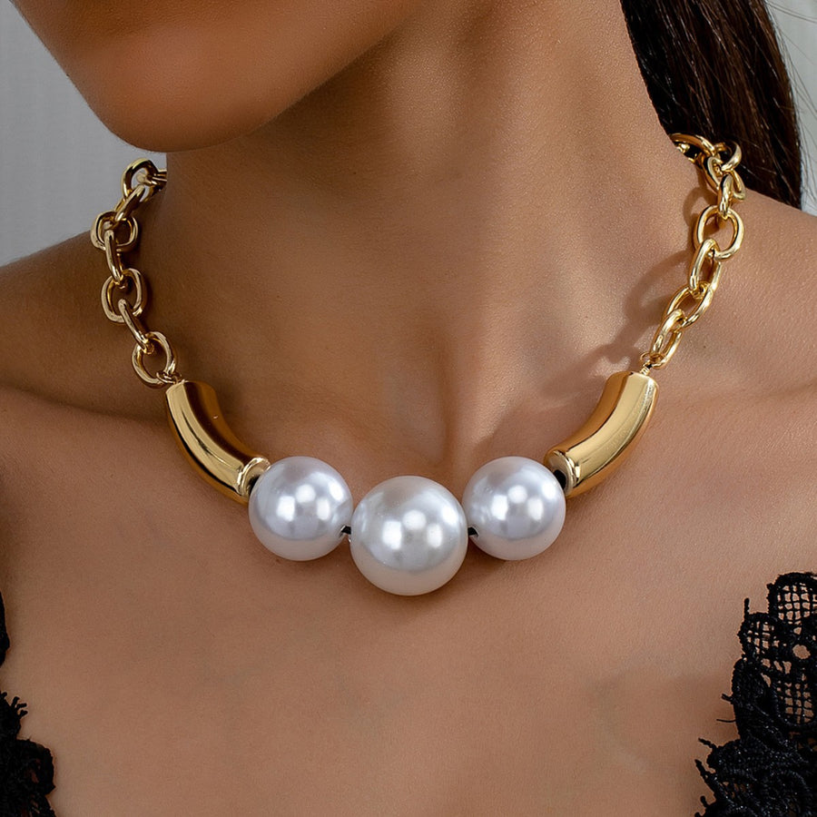 High-Quality Pearl-Resistant Statement Short Necklace