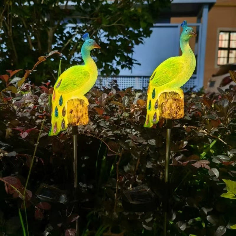 Resin Solar-powered Peacock Landscape Lamp for Outdoor Spaces