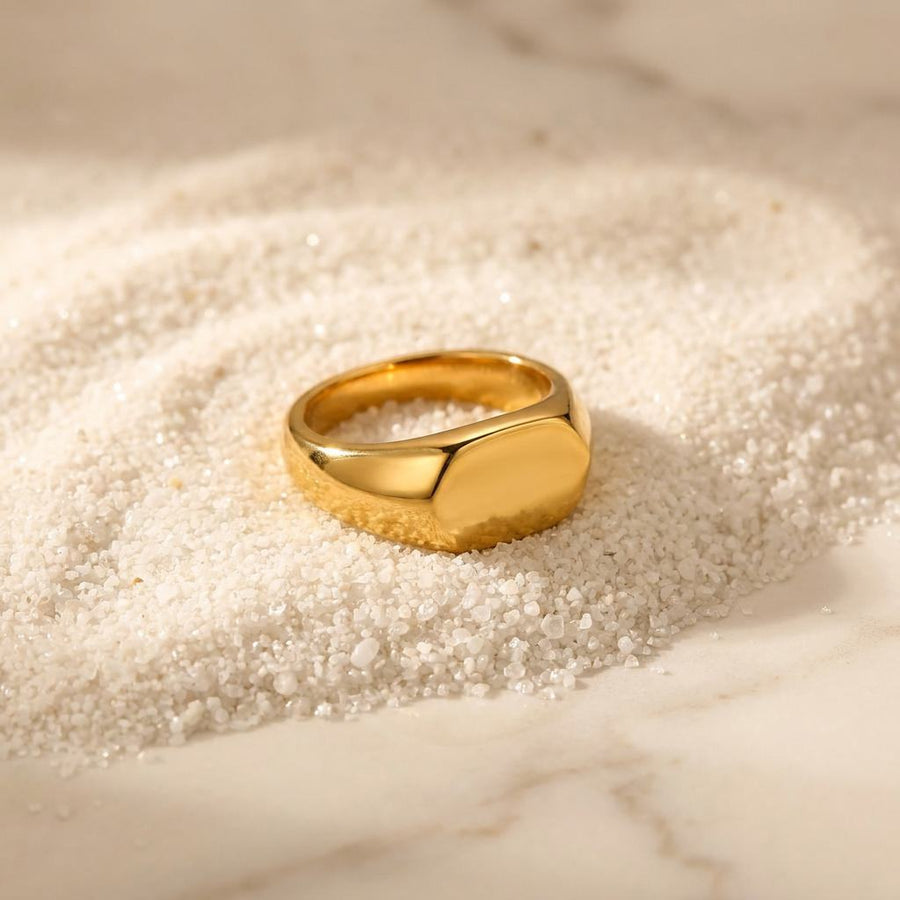 Sweet-and-cool Golden Letter Stacking Ring for Stylish Looks