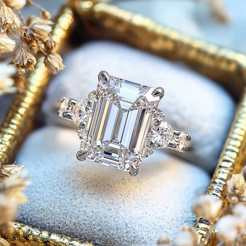 Elegant Palace-style Promise Ring for Women - Timeless Beauty