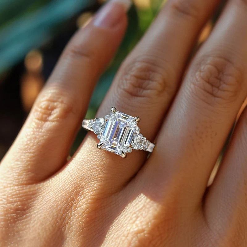 Elegant Palace-style Promise Ring for Women - Timeless Beauty