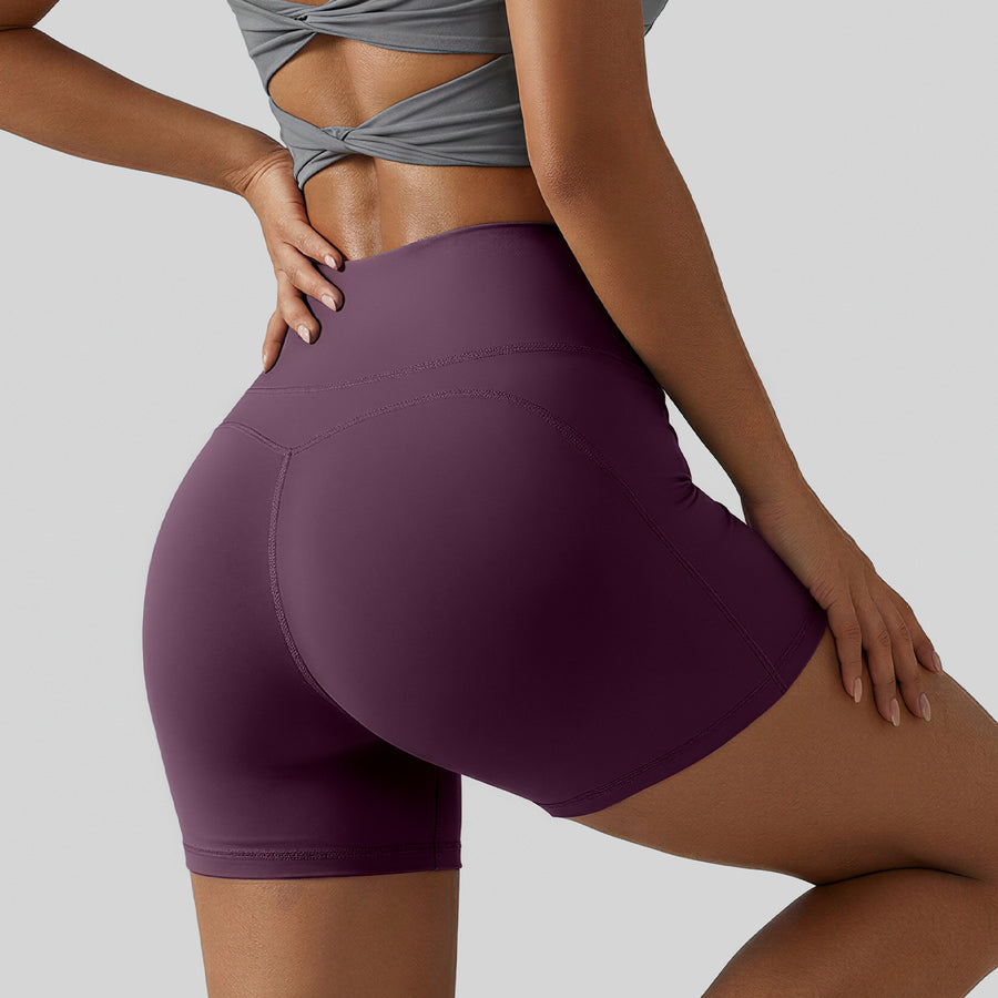 Invisible Back Pocket Athletic Shorts for Women | Slim-Fit Capri Pants