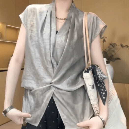V-neck Straight-shoulder Short-sleeve Blouse for Women