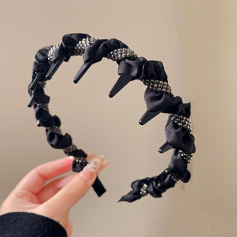 Ruffled Trim Headband with Teeth - Non-Slip Hair Hoop