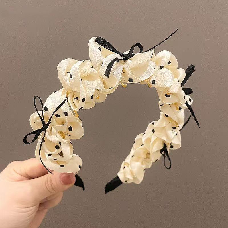 Ruffled Trim Headband with Teeth - Non-Slip Hair Hoop