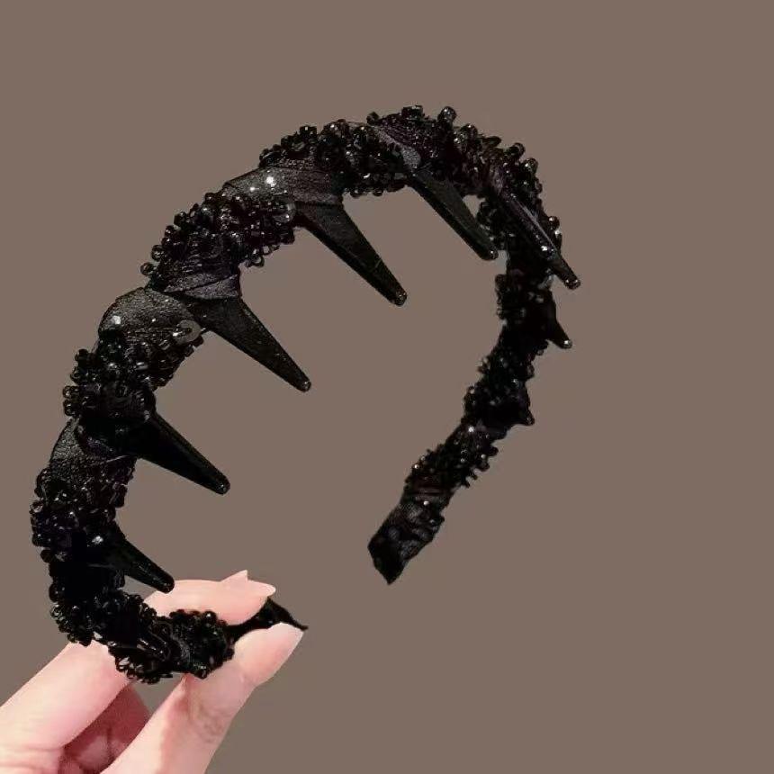 Ruffled Trim Headband with Teeth - Non-Slip Hair Hoop
