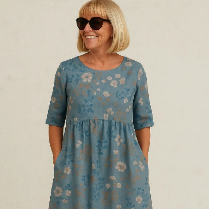 Fashionable Large Wide-cut Women's Dress with Digital Print