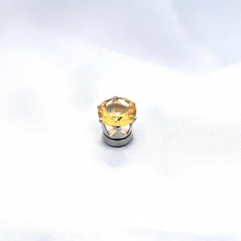 Magnetic Ear Clip with Zircon Inlay - Elegant Stainless Steel Design