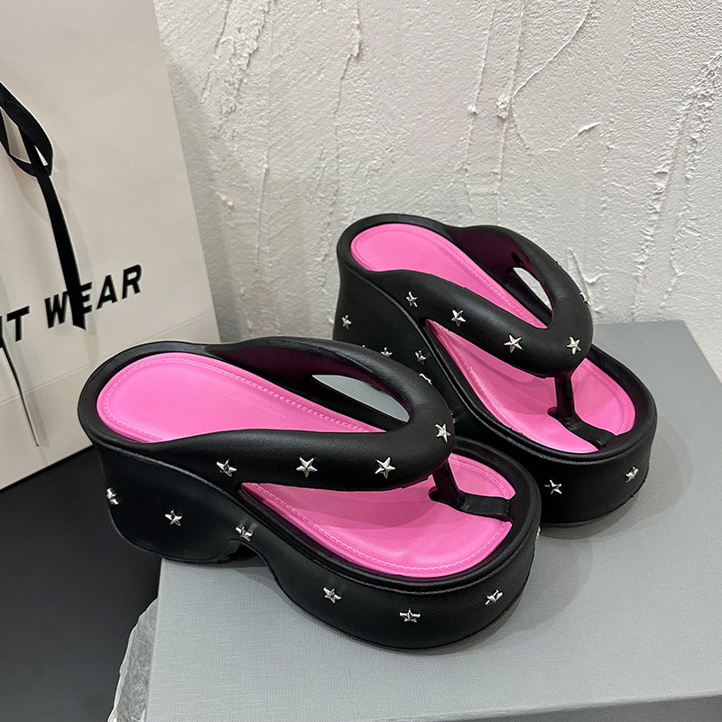 Fashionable Thick-Soled Flip-Flops for Women - Perfect for Outdoor Wear