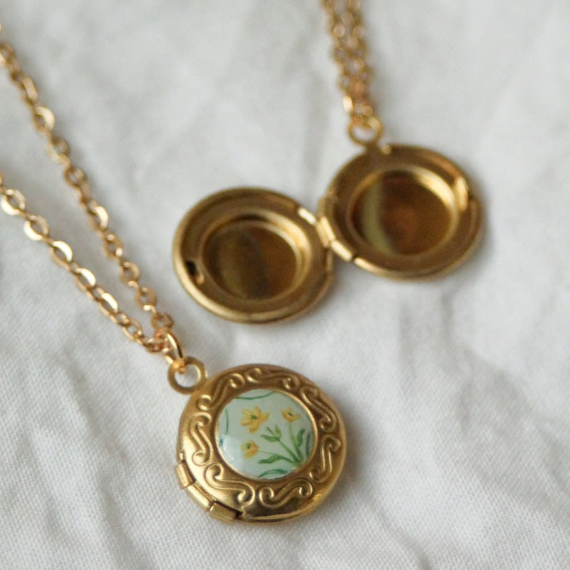 Loving-heart Hinged Oil-drop Photo Album Pendant Necklace