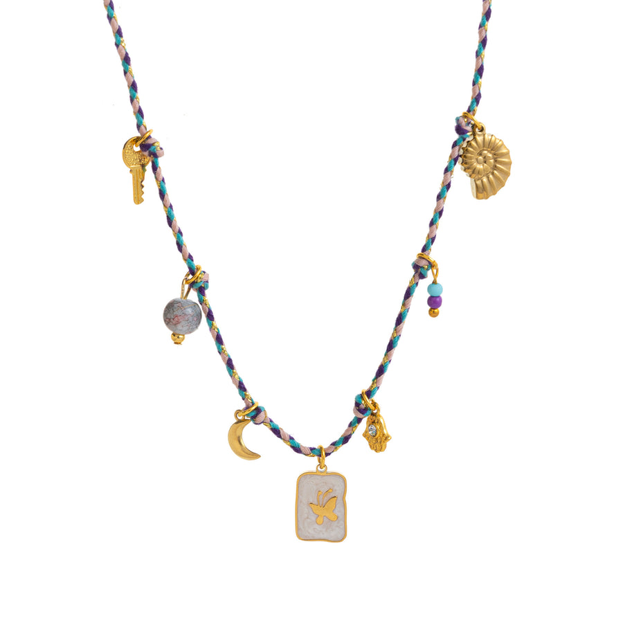 Fashionable 18K Gold Letter Necklace for Every Occasion
