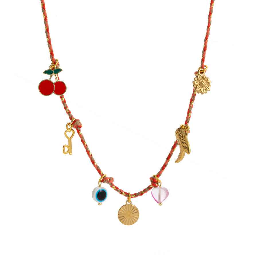 Fashionable 18K Gold Letter Necklace for Every Occasion