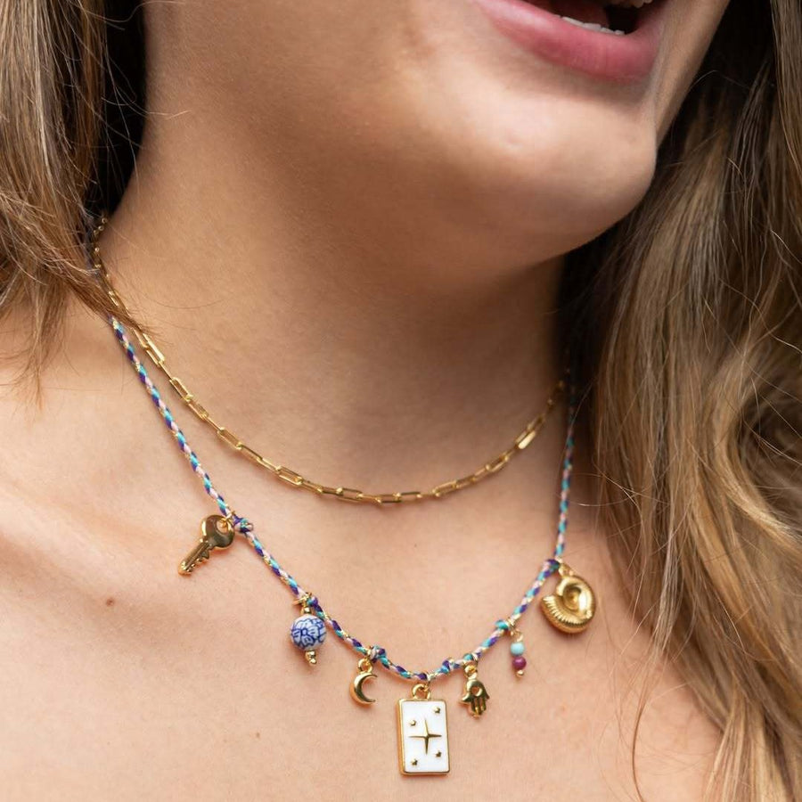 Fashionable 18K Gold Letter Necklace for Every Occasion