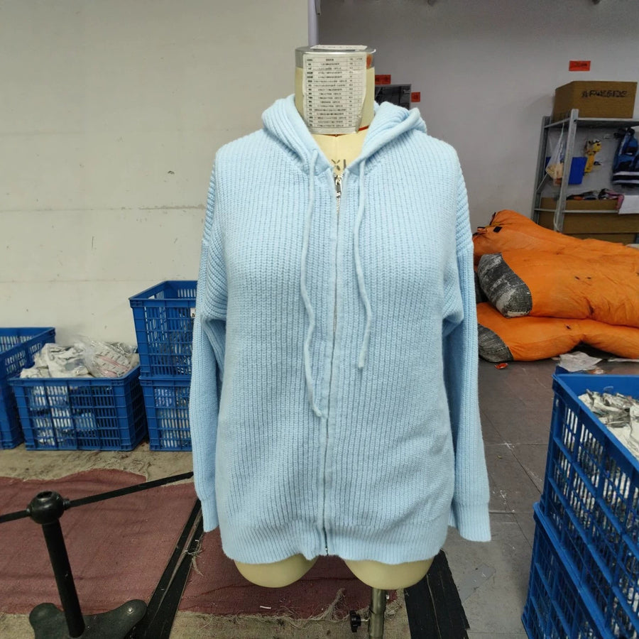 Relaxed Elegant Solid-Color Zip-Up Hooded Sweater