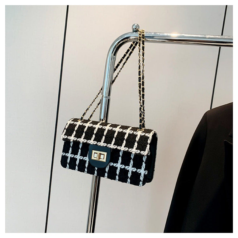 Womens Checkerboard-pattern Shoulder Bag with Chain Strap