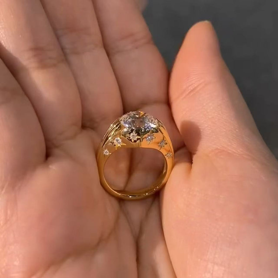 Medieval Eight-Pointed Star Flashing Statement Ring