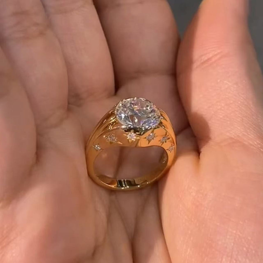 Medieval Eight-Pointed Star Flashing Statement Ring