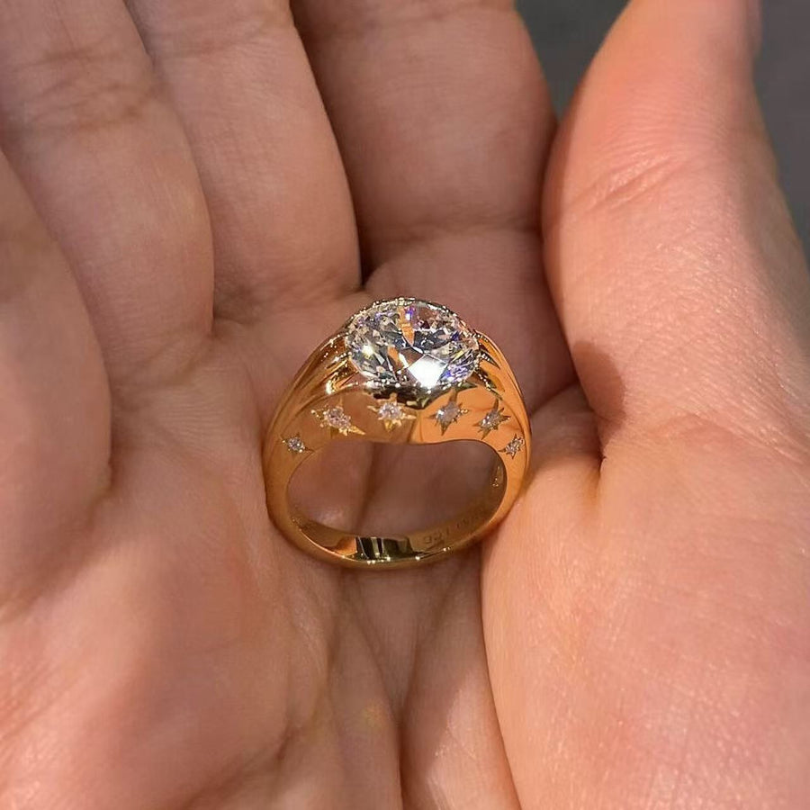 Medieval Eight-Pointed Star Flashing Statement Ring