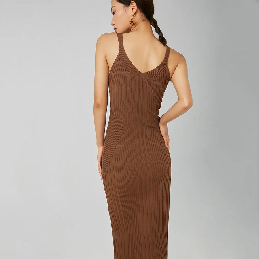 Sweet and Sexy Strap Dress Waist-Cinching Maxi Skirt