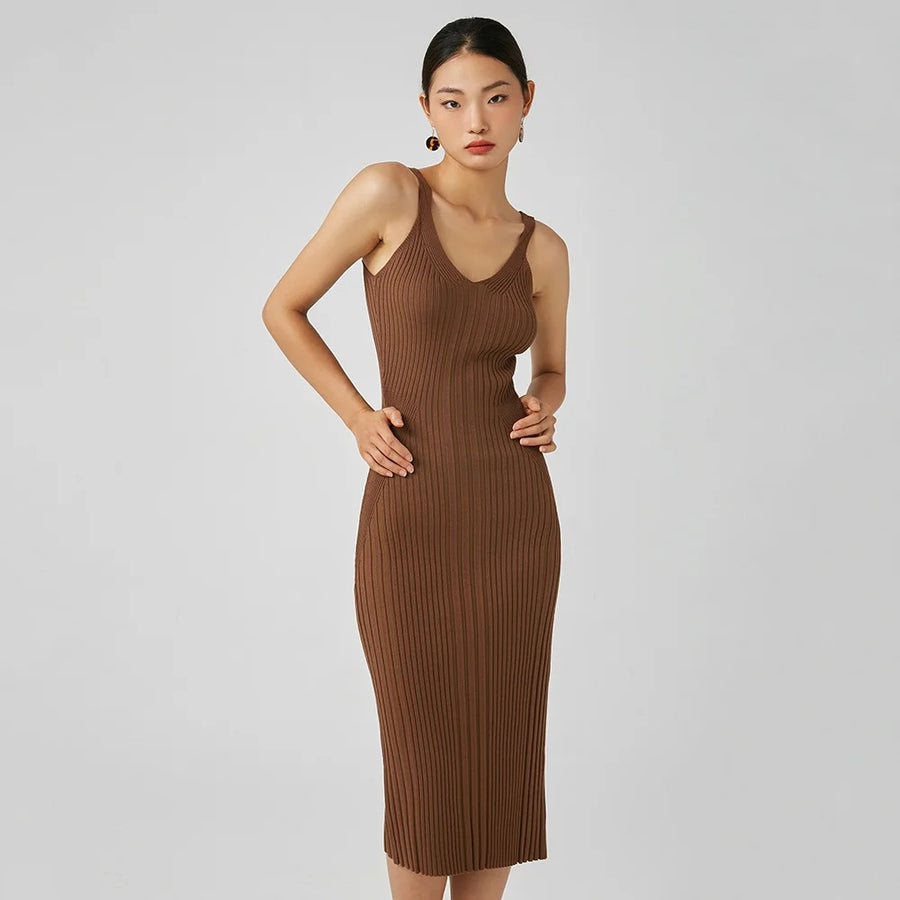 Sweet and Sexy Strap Dress Waist-Cinching Maxi Skirt