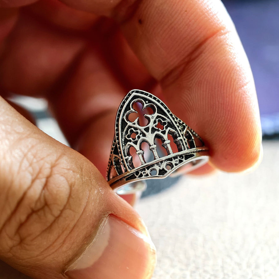 Fashionable Vintage Castle-Style Statement Ring for You