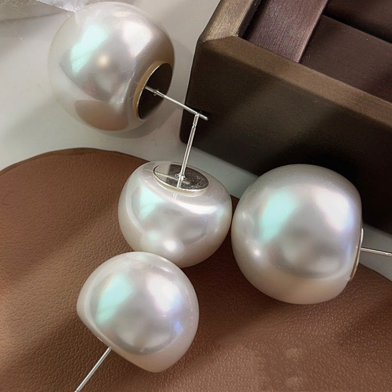 Retro Oversized Bread-shaped Stud Earrings for Trendy Look