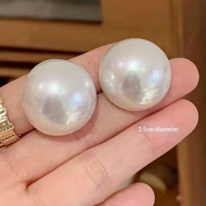 Retro Oversized Bread-shaped Stud Earrings for Trendy Look