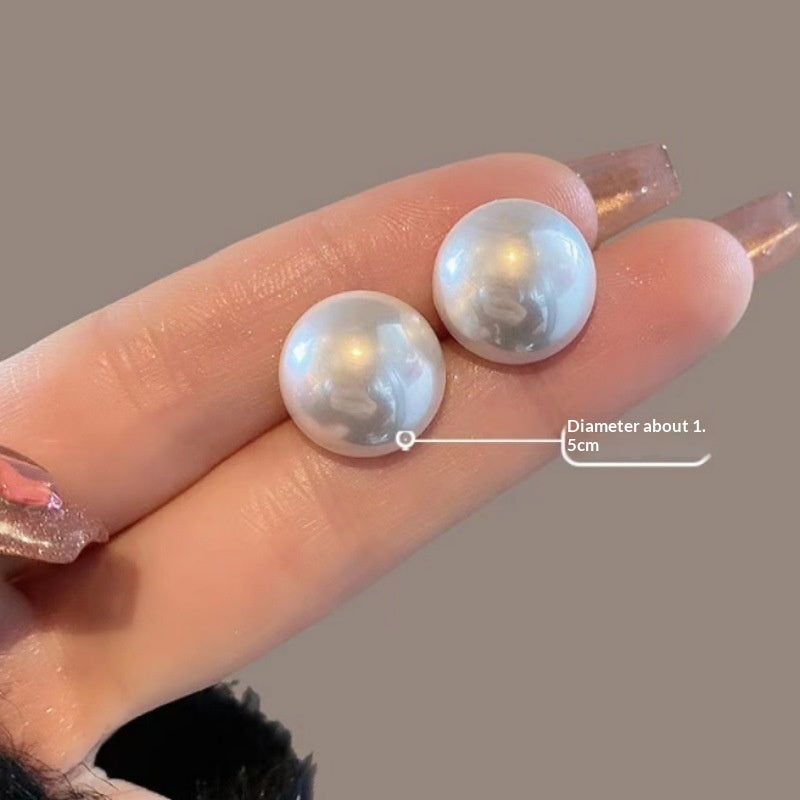 Retro Oversized Bread-shaped Stud Earrings for Trendy Look