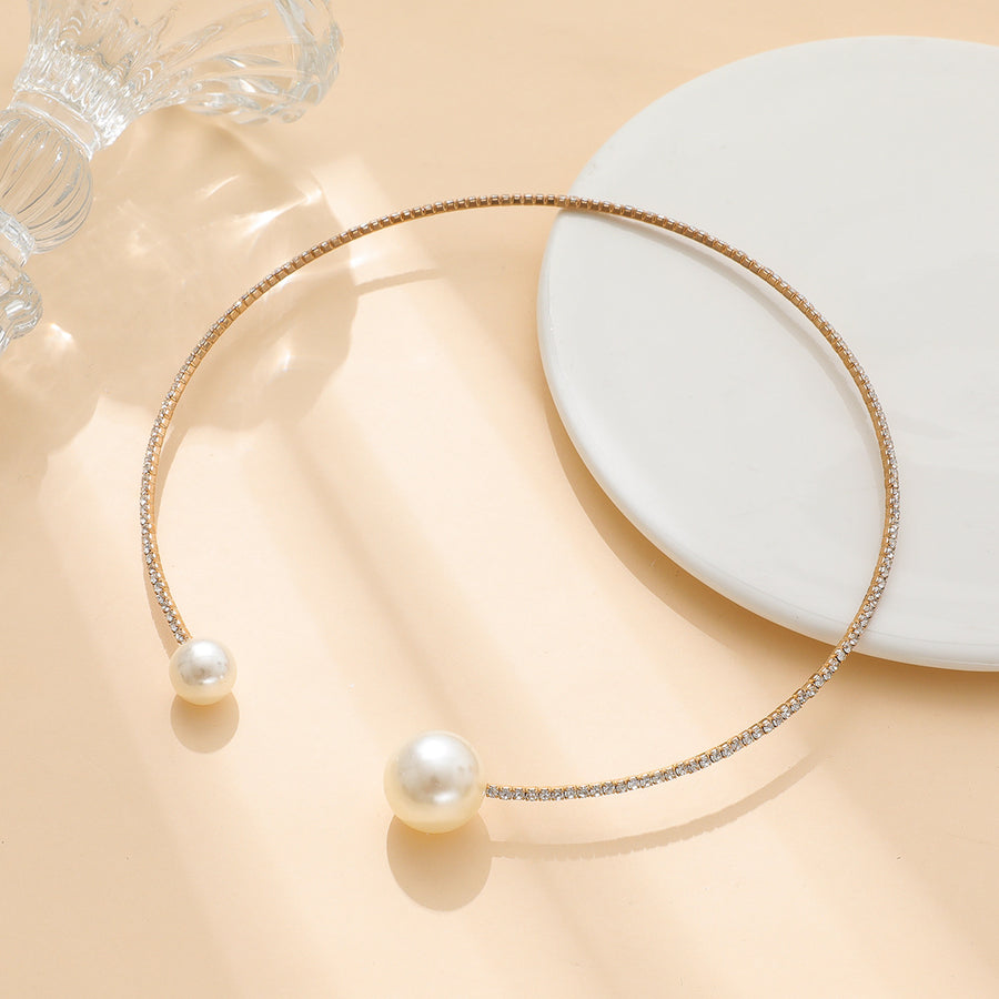 Elegant Silver-plated Collar-style Bracelet for Women