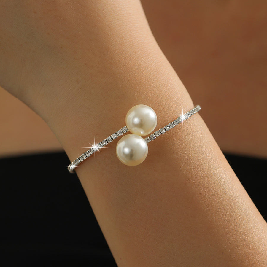 Elegant Silver-plated Collar-style Bracelet for Women