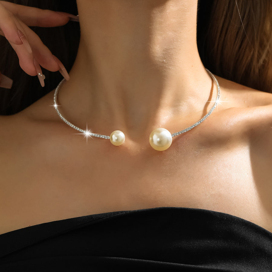 Elegant Silver-plated Collar-style Bracelet for Women