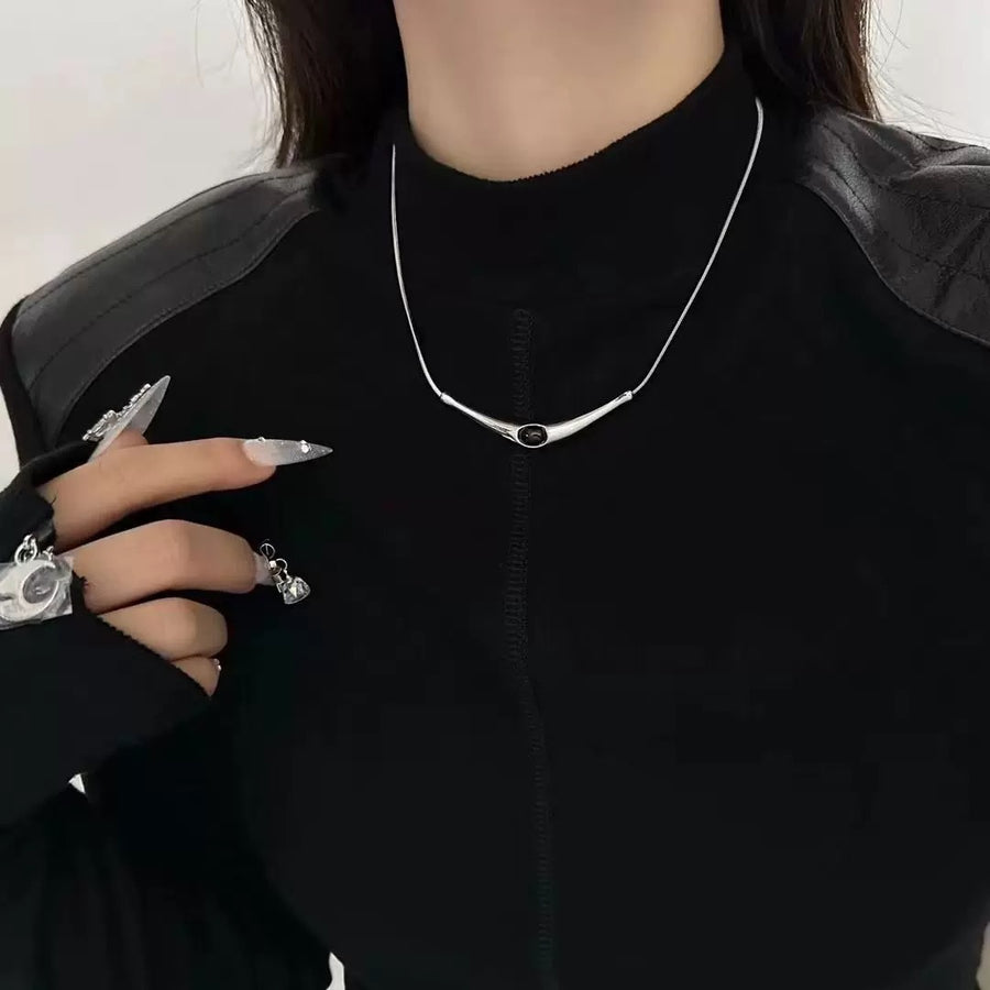 New Minimalist-style Sweater Womens Necklace - Trendy Accessory