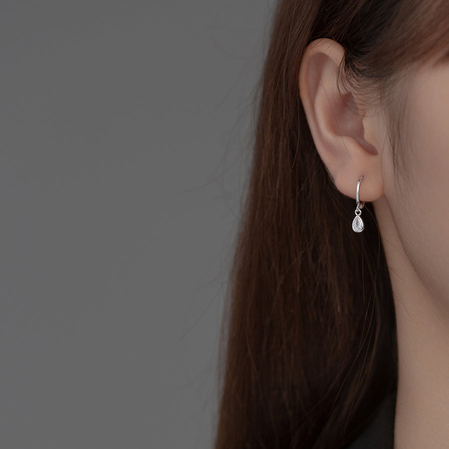 French-style Minimalist Water-drop Zircon Earrings
