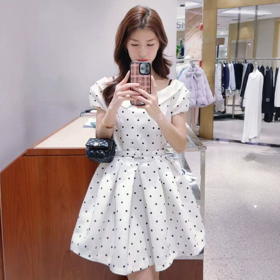 Notch Lapel Defined Waist Short Dress for Effortless Style